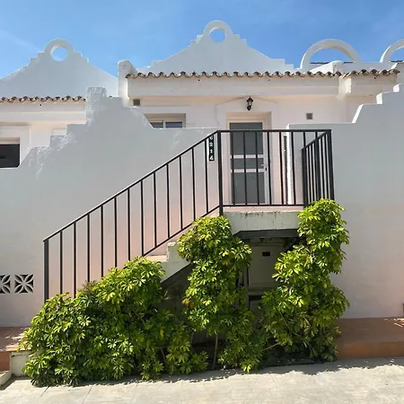 Vime V Sunny East Swimming Pool, Gym & - Eaw Homes شقة ماربيا
